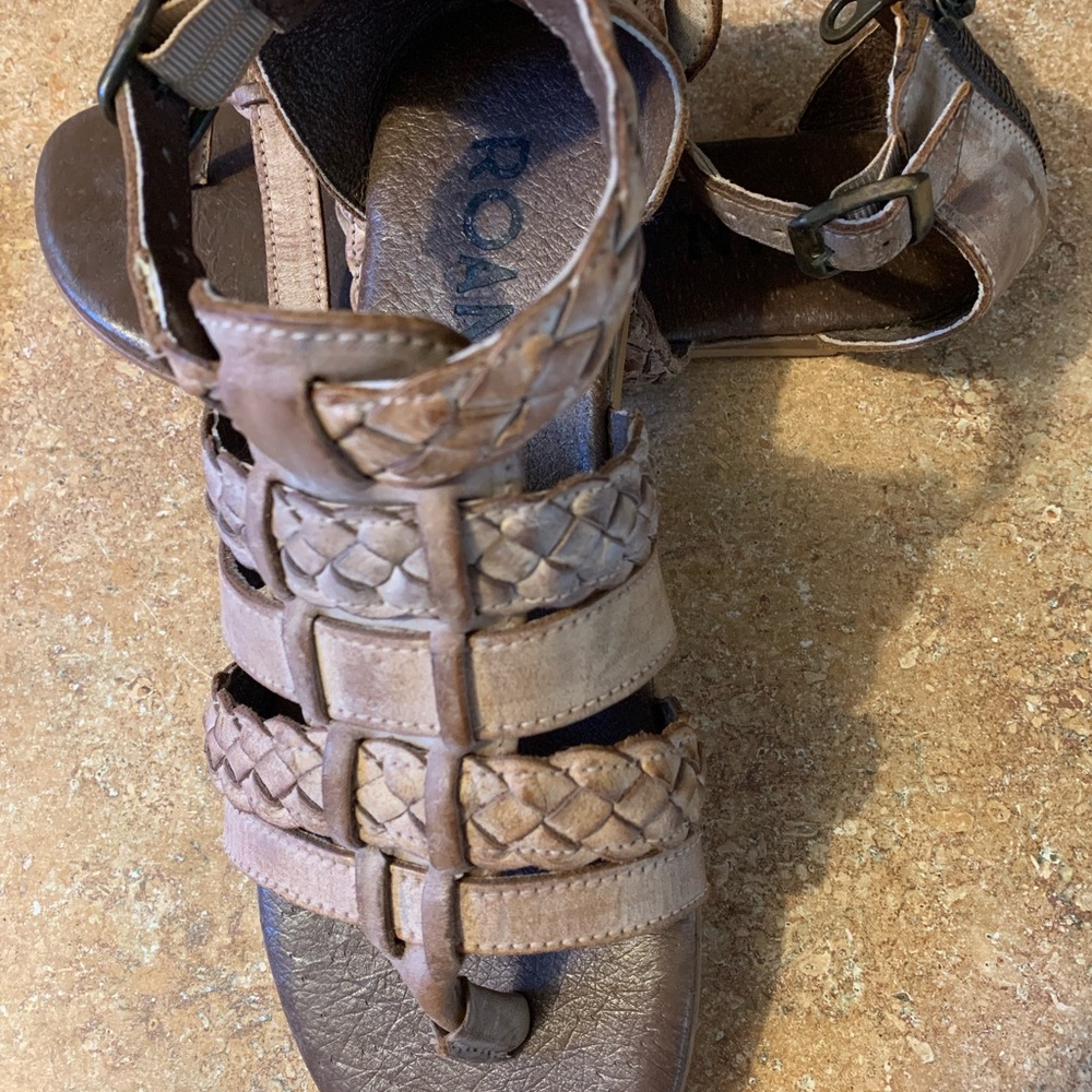 ROAN Kaliope Sandals, Size 8 - Picture 5 of 7
